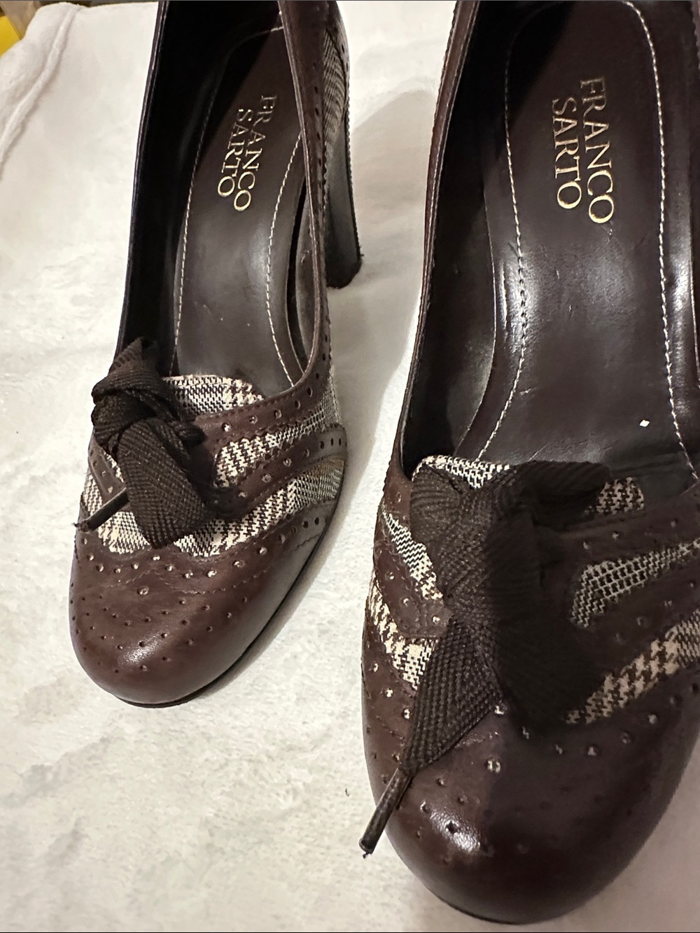 Franco Sarto Brown Plaid Bow Pump - Picture 10 of 12